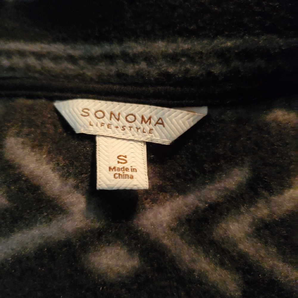 Jacket - Picture 1 of 4